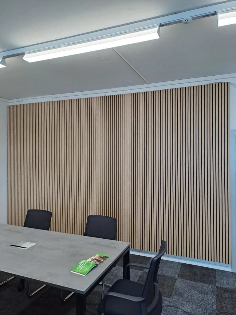 Avant ➡️ Après : nouvelle moquette, nouvelle ambiance