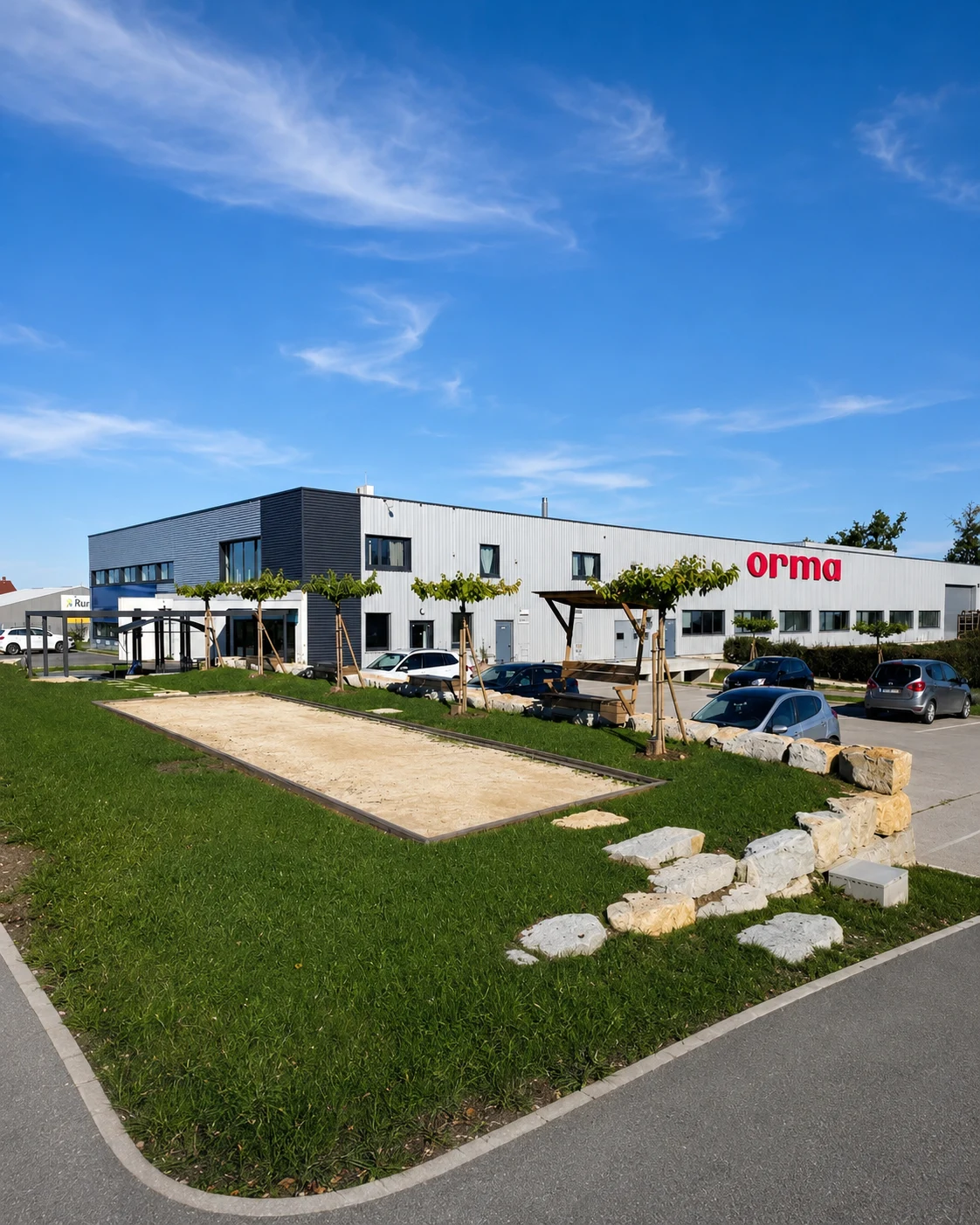 Massgeschneiderter Büroausbau von ORMA Swiss SA